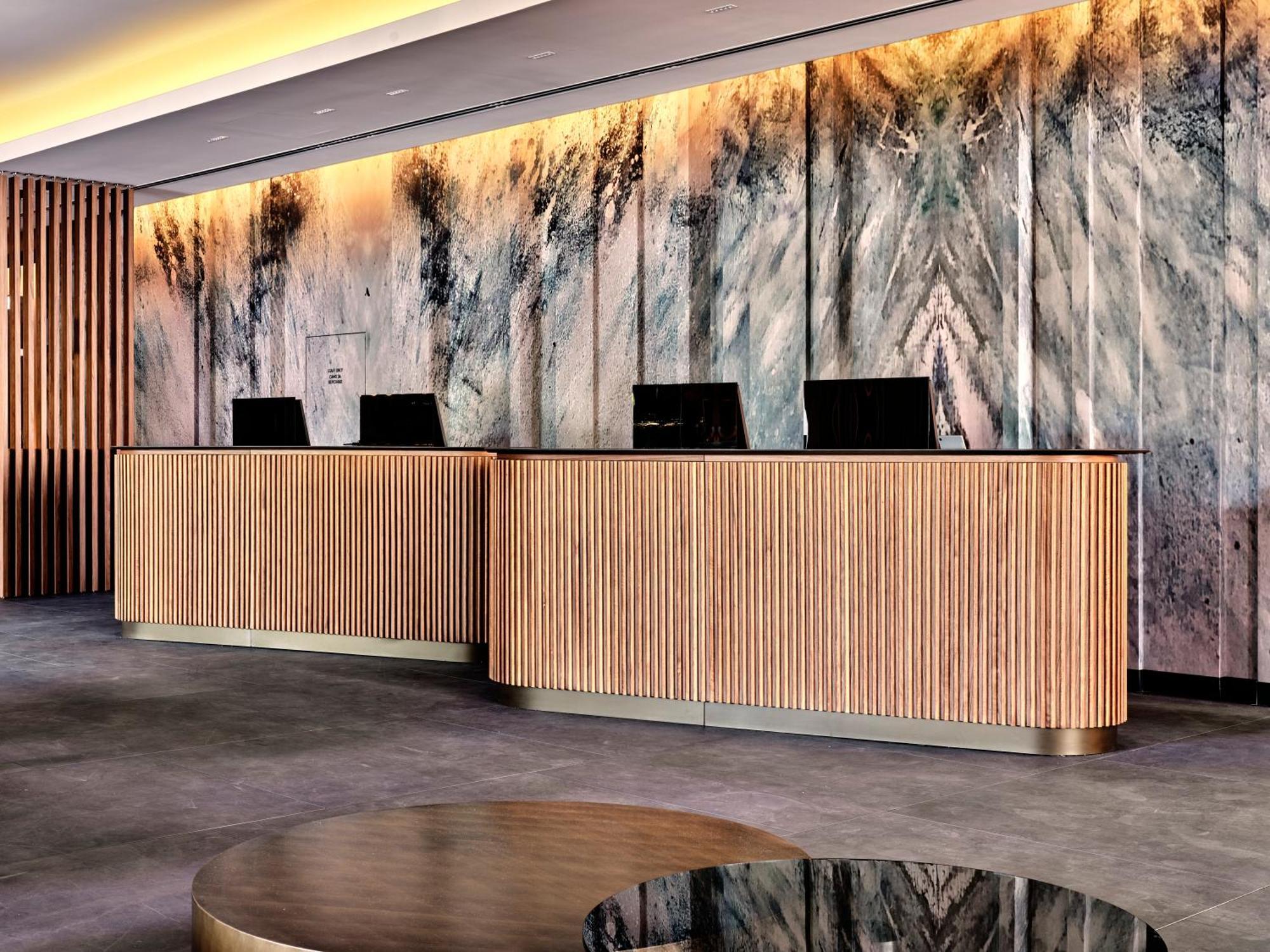 Crowne Plaza Sofia By Ihg Hotel Ngoại thất bức ảnh
