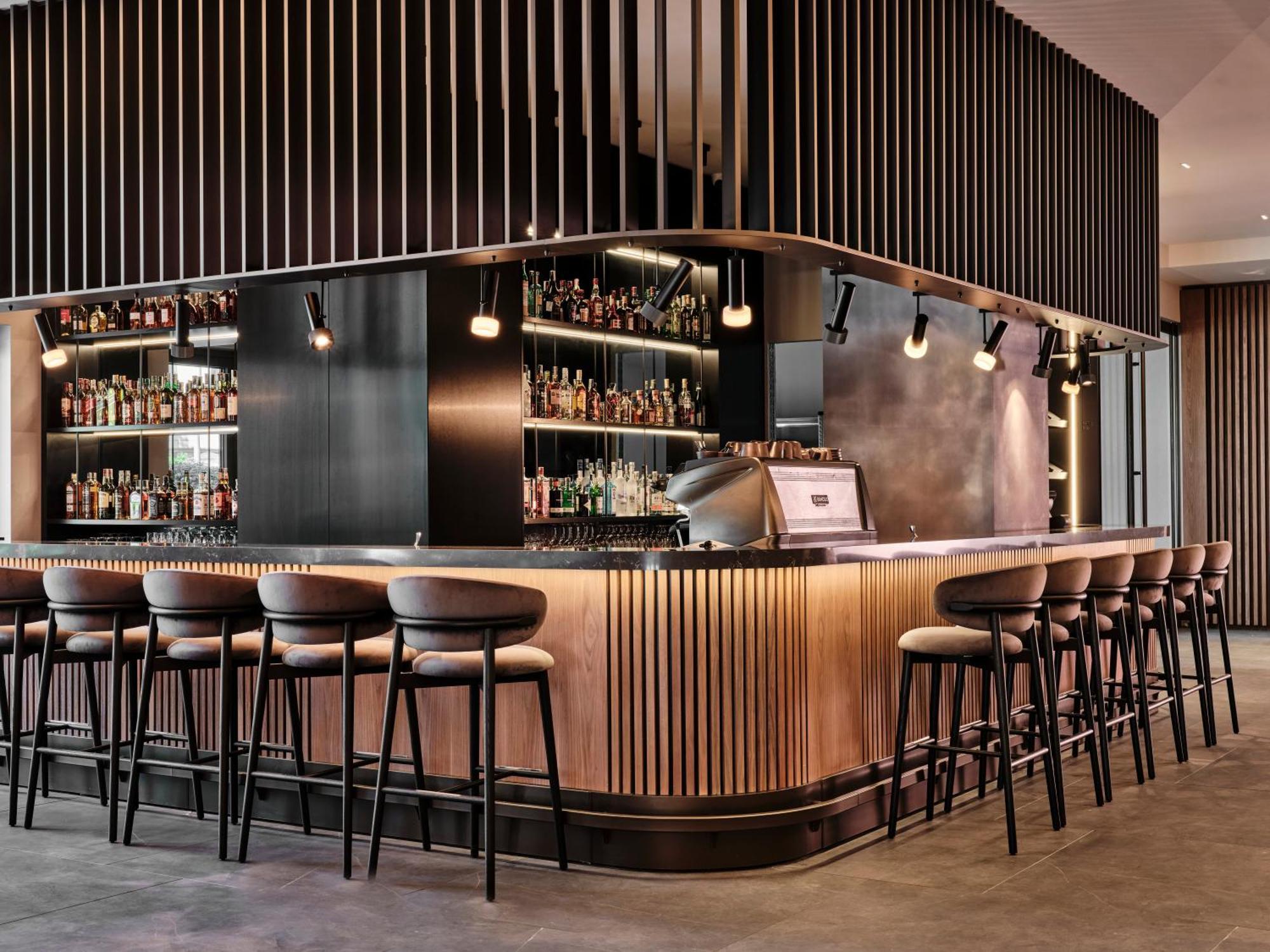 Crowne Plaza Sofia By Ihg Hotel Ngoại thất bức ảnh