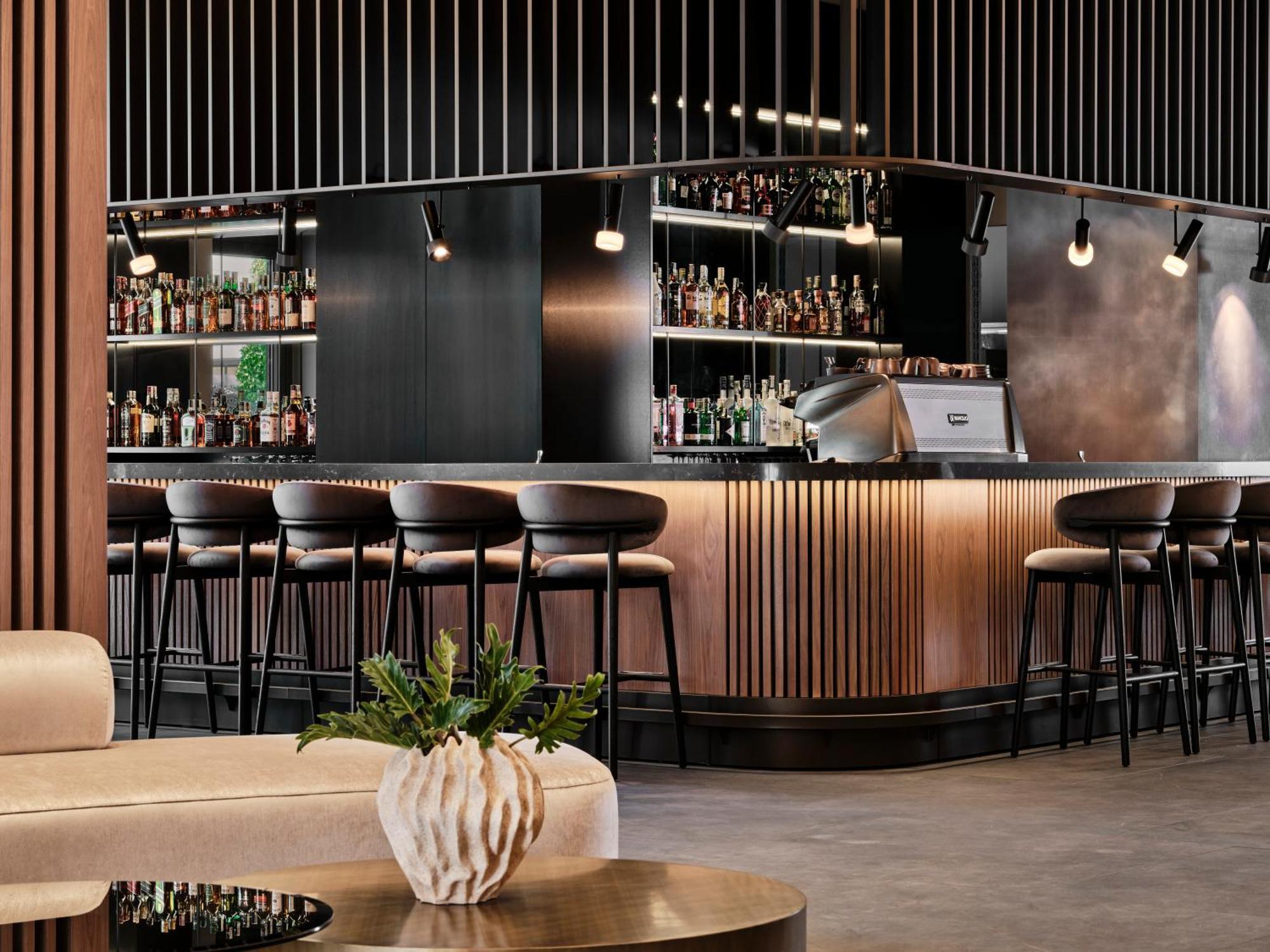 Crowne Plaza Sofia By Ihg Hotel Ngoại thất bức ảnh