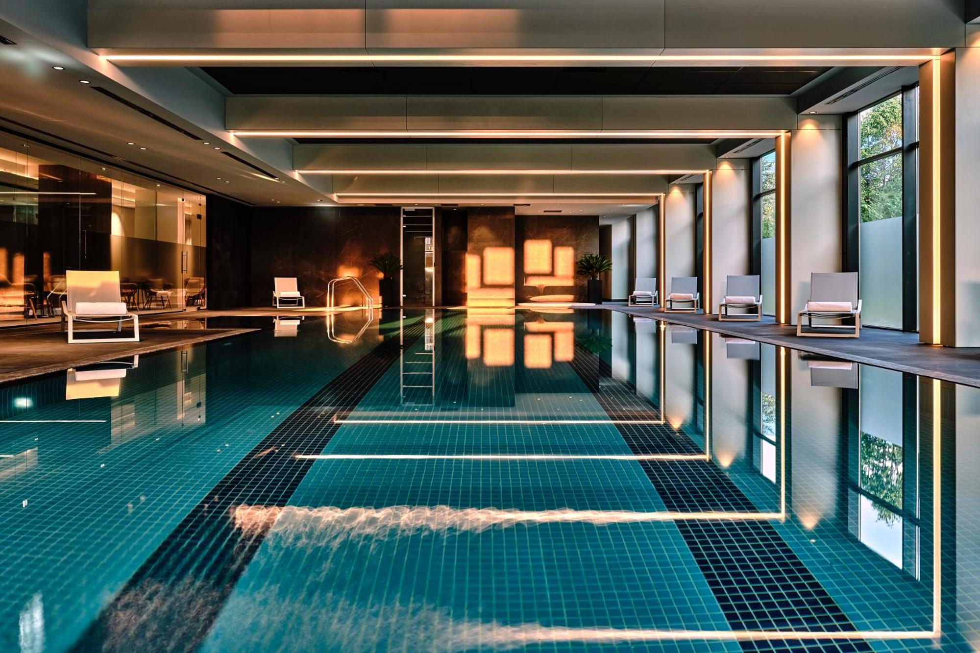 Crowne Plaza Sofia By Ihg Hotel Ngoại thất bức ảnh