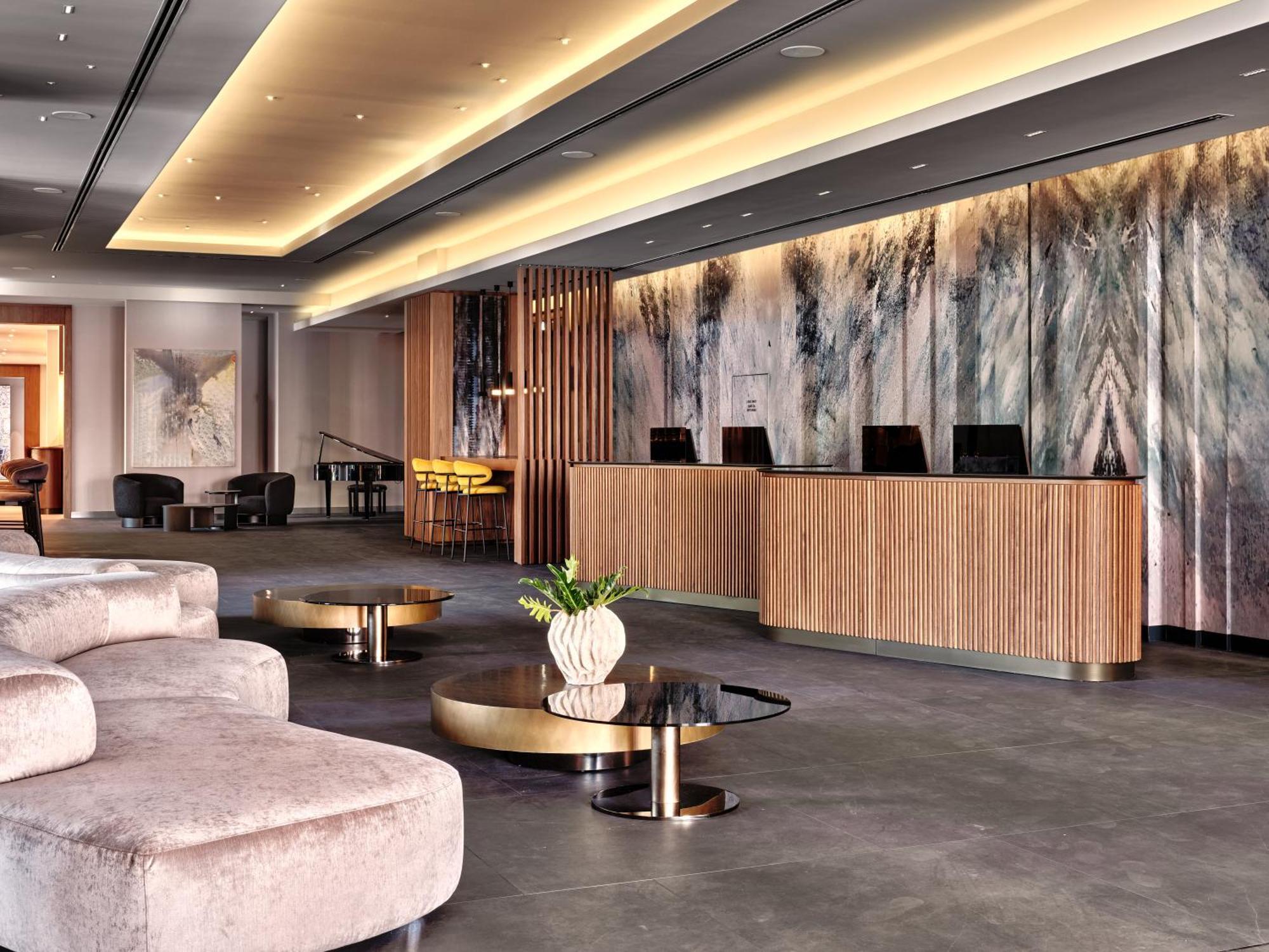 Crowne Plaza Sofia By Ihg Hotel Ngoại thất bức ảnh