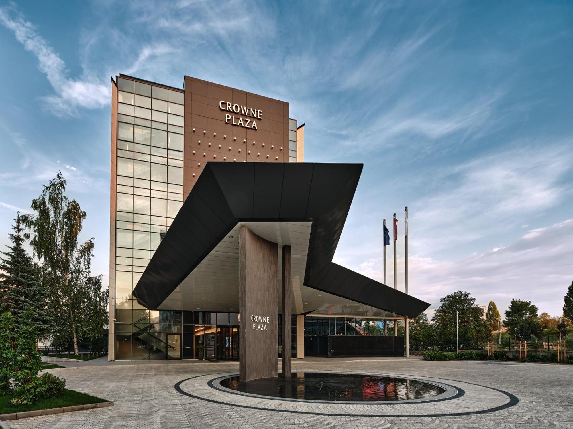 Crowne Plaza Sofia By Ihg Hotel Ngoại thất bức ảnh